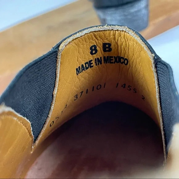 Old Gringo Black Leather Silver Studded Low Cut Ankle Cowboy Cowgirl Booties 8 - Picture 13 of 16